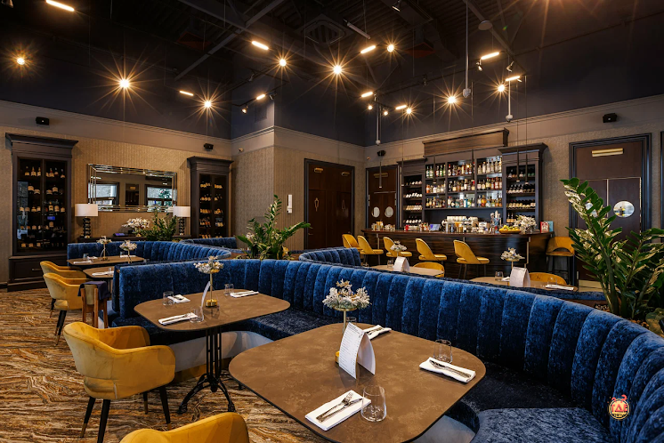 Зал ресторана  в «Debrett» фотография №14