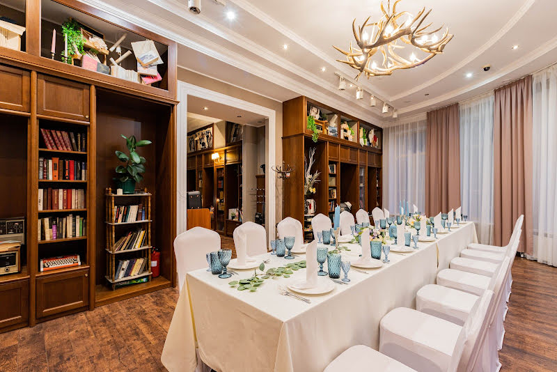 Особняк в парке Сосновка фотография №1