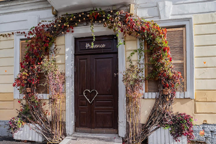 Основной зал в «"Provence" / "Прованс"» фотография №9