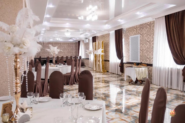 Зал на 300 человек  в «Вечерний Баку» фотография №7