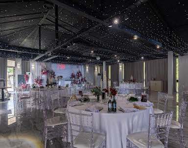  ресторан Двин Холл