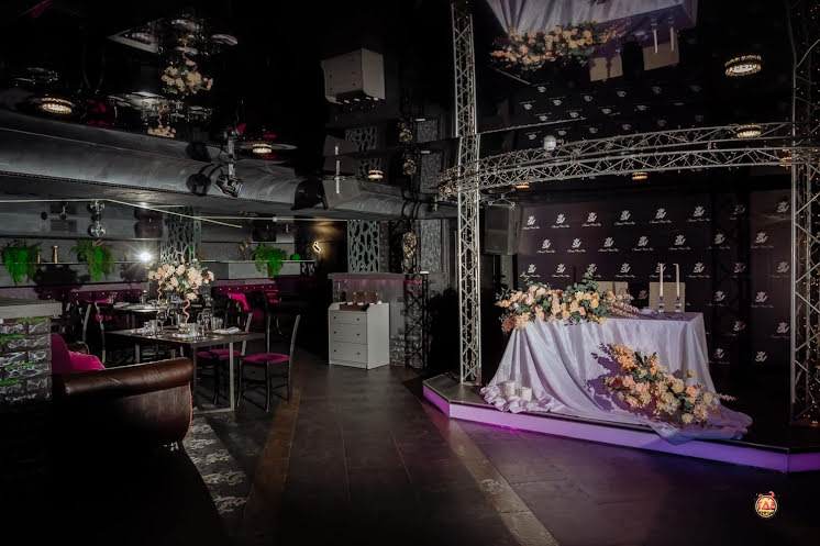 Dance Hall  в «Больше Чем Бар» фотография №4