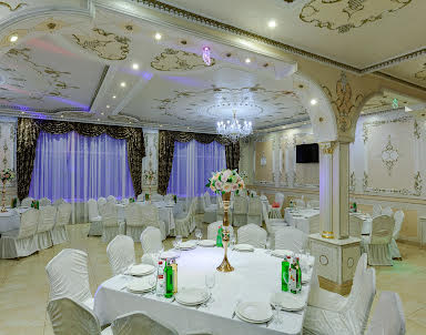 Выпускной в Империя