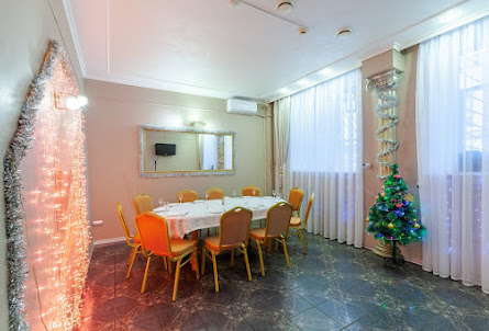 Малый зал  в Малый зал 