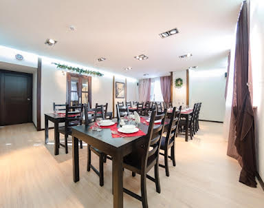  ресторан Академия