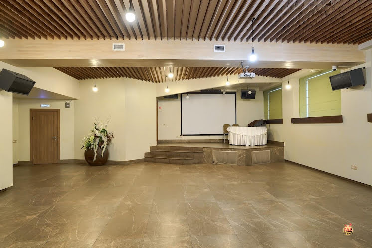 Ореховый зал в «Attimo» фотография №5