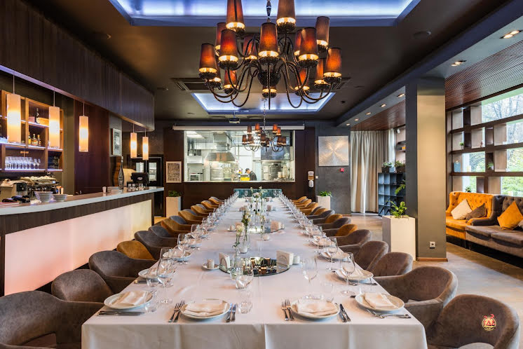 Основной зал в «18.12» фотография №17