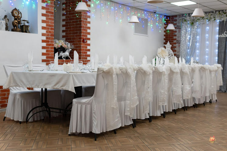 Зал на 55 человек в «Кафе-Кафе на Ленина» фотография №17