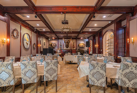 Большой зал в Приват