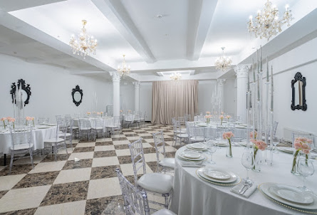 Зал «White hall» в Иглу