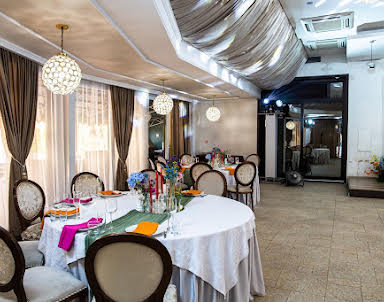 День рождения в Жардин