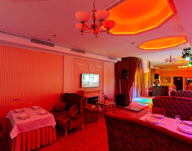 Новый год в Империя на Шаболовке