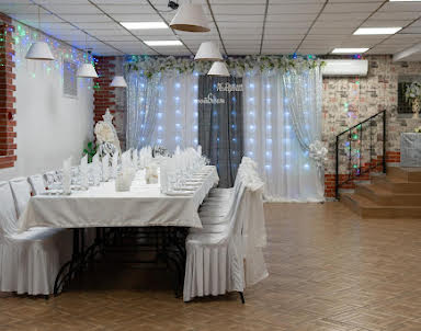  ресторан Кафе-Кафе на Ленина