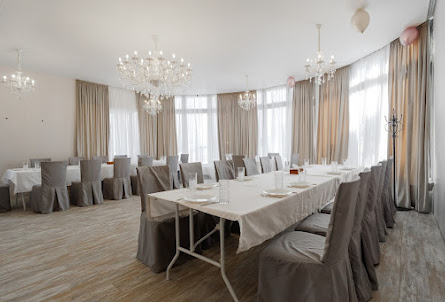 2 этаж в VIP-зал 