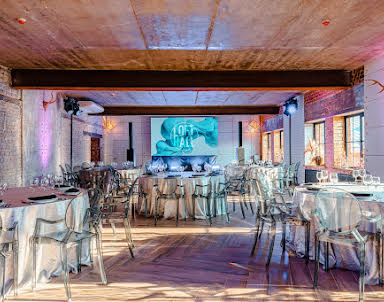  ресторан LOFT HALL