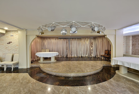 Зал "Большой банкетный" в Зал "Зимний сад"