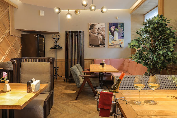 Основной зал в «Beefstroganoff Grill» фотография №4