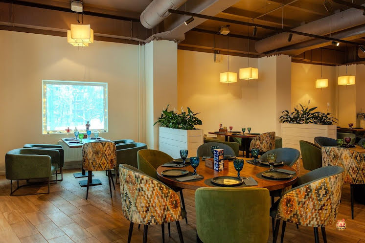 Зал 2 этажа  в «Шато Манави на Профсоюзной» фотография №11