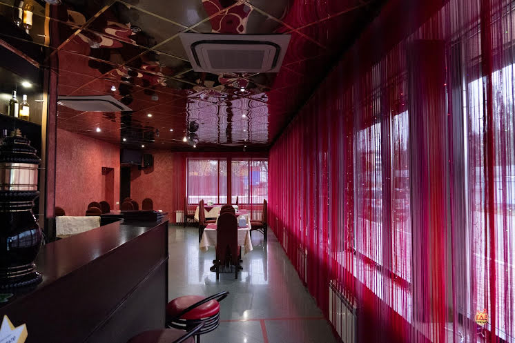 Кафе в «Angel Hotel» фотография №5