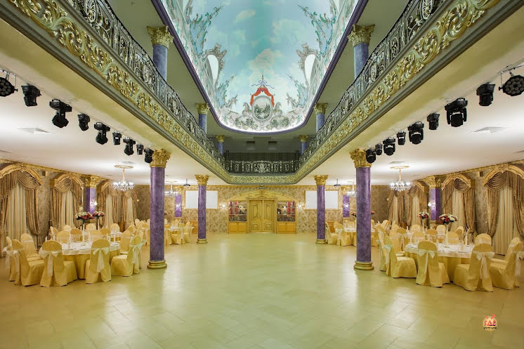 Королевский зал в «Весенний дворец» фотография № 1