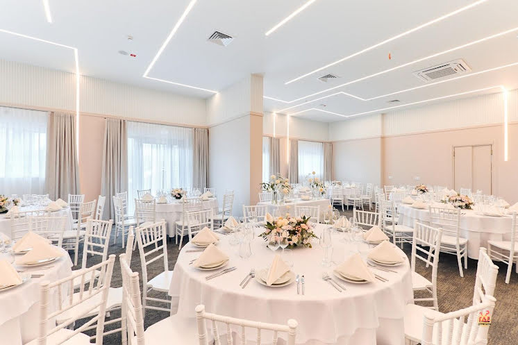 Банкетный зал в «AZIMUT Сити Отель Тюмень» фотография №1