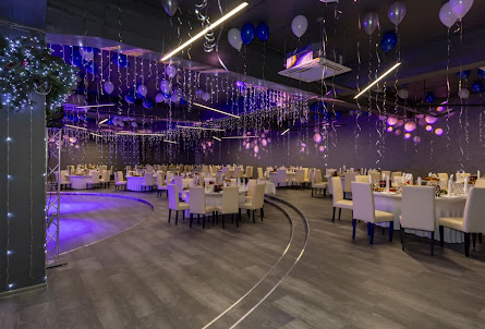 Зал «Бункер» в Зал «Кристалл»