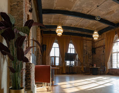  ресторан COM.NATA на Петроградской