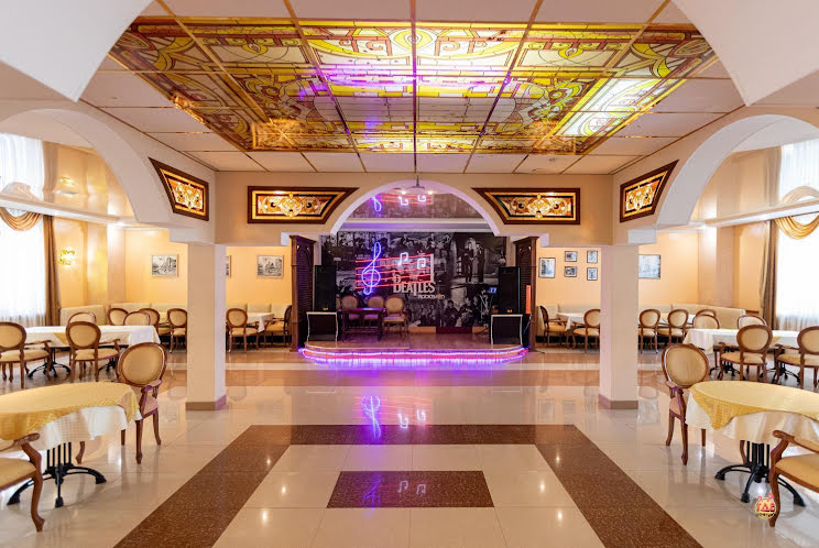 Основной зал в «Ретро» фотография №4