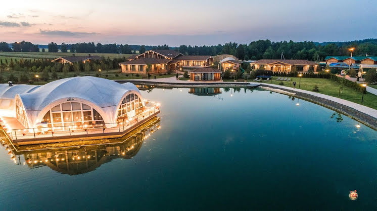 Банкетный зал «На озере» в «Green Club family» фотография №8