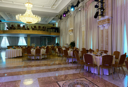 Мраморный зал в Зал миллионщика 