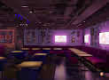 Основной зал в «Руки ВВерх! Бар»