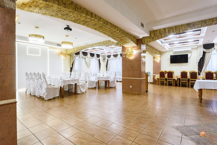 Большой зал  в «Castro» фотография №5