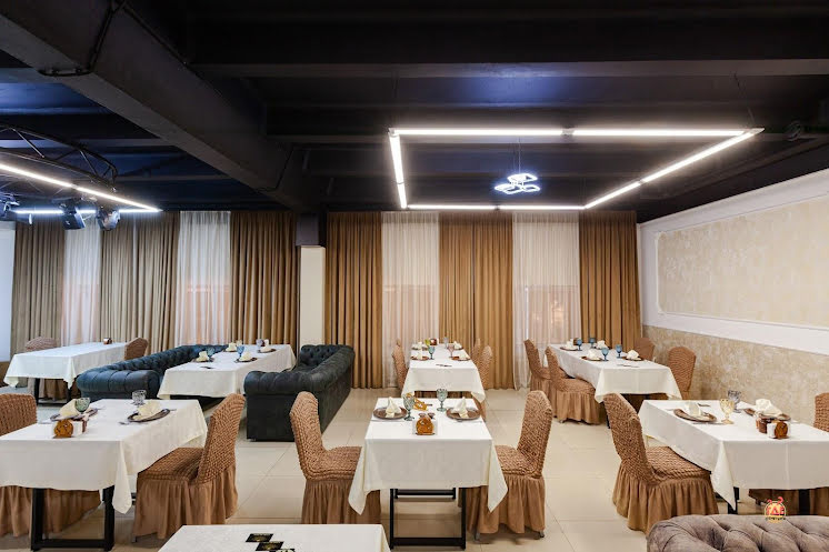 Основной зал  в «Огни Севера» фотография №19