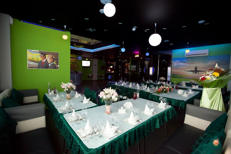 Нижний зал в «Pilot» фотография №15