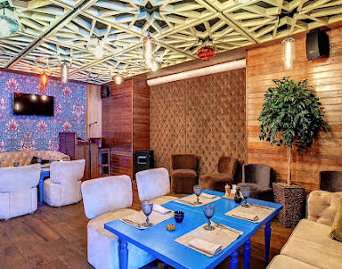 День рождения в Гранат