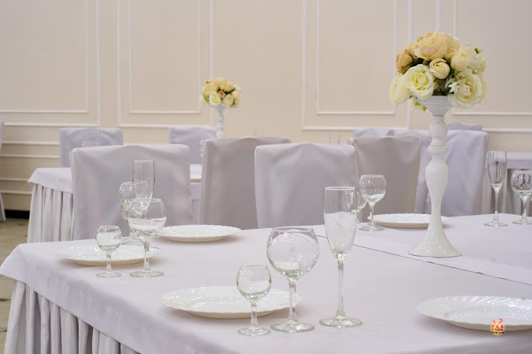 Большой зал в «Banket-Hall AURUM» фотография №5