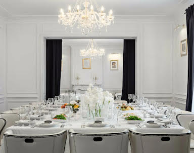  ресторан Ресторан «Груша» при «Гранд Отеле Екатеринодар 5*»