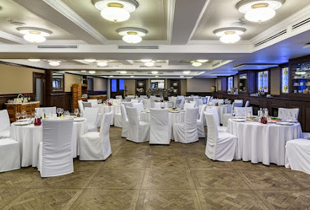 Зал «Museum» в Зал «Поехали»