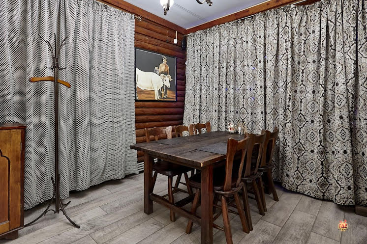 Основной зал в «Оджахури» фотография №4