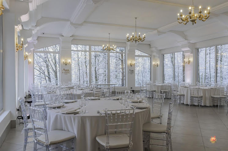 Нижний зал в «Мир у Озера» фотография №11