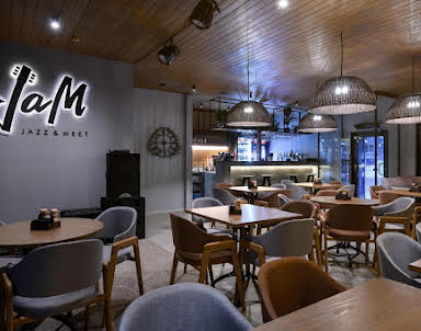  ресторан Jazz and Meat