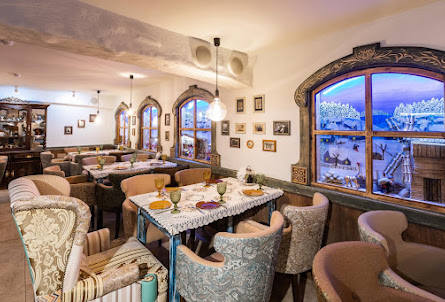 Нижний зал в Нижний зал