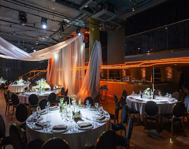  ресторан Madison Event Hall  & Mady