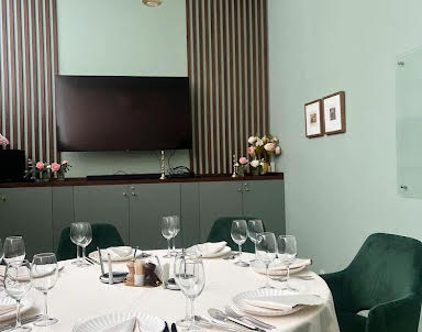  ресторан Hilton Garden Inn Kaluga