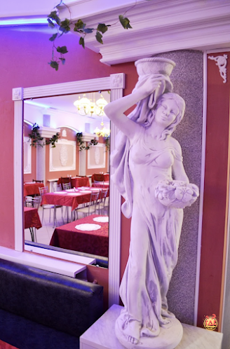 Обеденный зал в «Подборенка - дискоклуб Щербаков» фотография №2