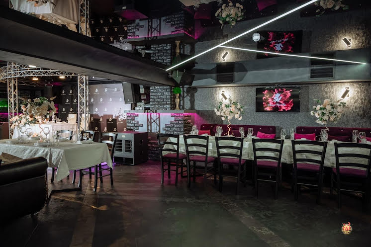 Dance Hall  в «Больше Чем Бар» фотография №19