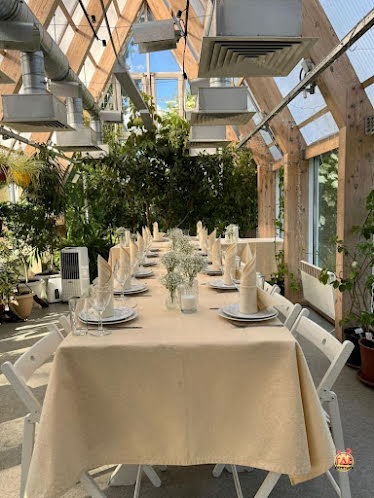 Левая и правая оранжерея  в «Городская Ферма» фотография №9