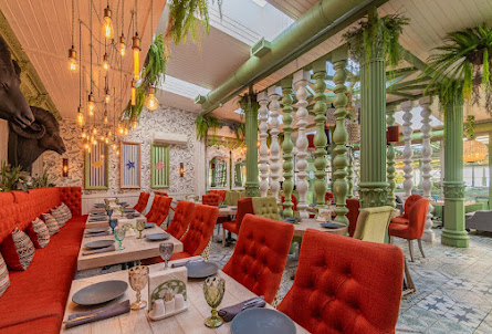 Зал "Зеркальный" в Зал "Зеркальный"