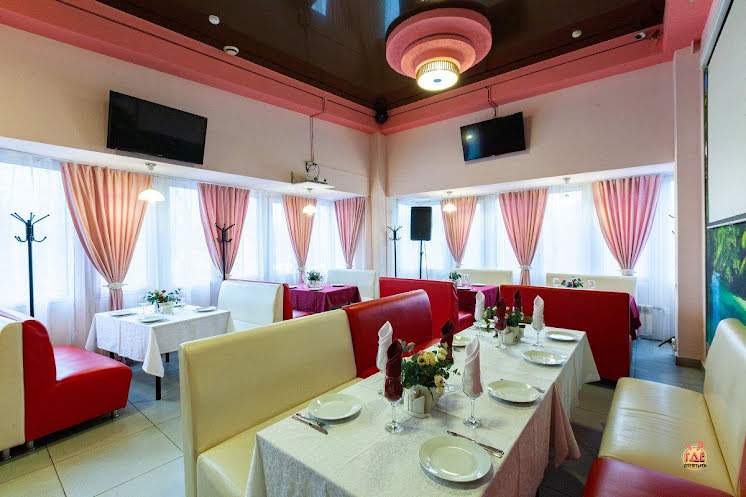 Основной зал  в «Lubeer» фотография №14