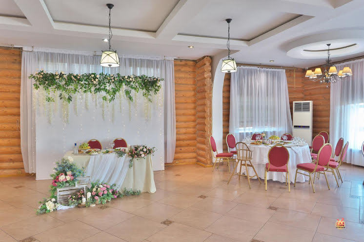 Банкетный зал в «Семигорье» фотография №7